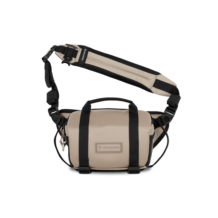 WANDRD ROGUE Sling 4L Yuma Tan V2 (písková)