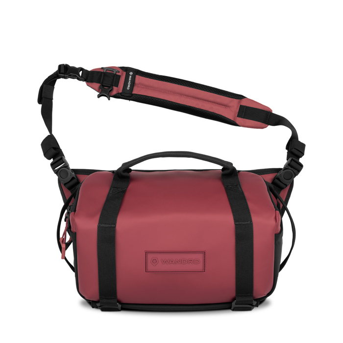WANDRD ROGUE Sling 9L Rhoone Burgundy V2 (červená)