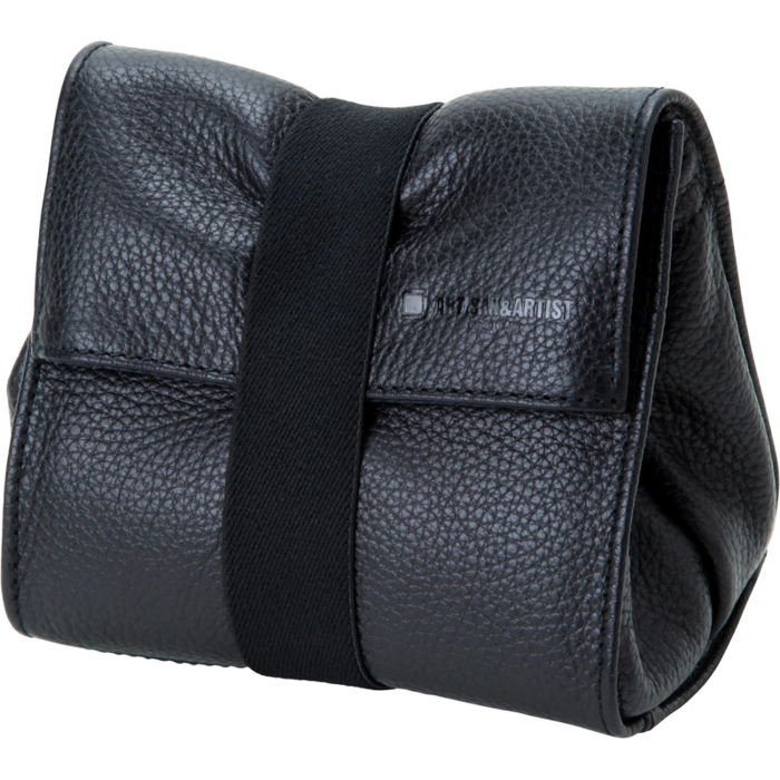 Artisan & Artist  ACAM-77  Leather Pouch in Kipskin Leather (S) Black