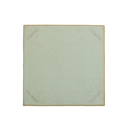 Ulanzi 17 Inch Protective Wrap   Green